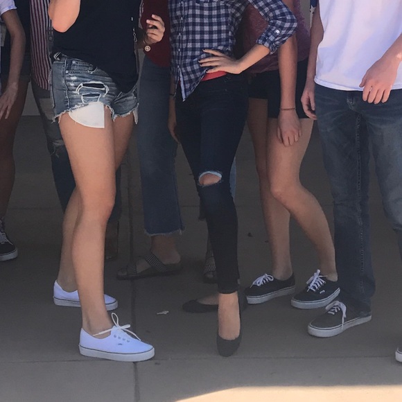 Hollister Jeans - Picture 5 of 5